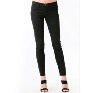 Black mid-rise pants
